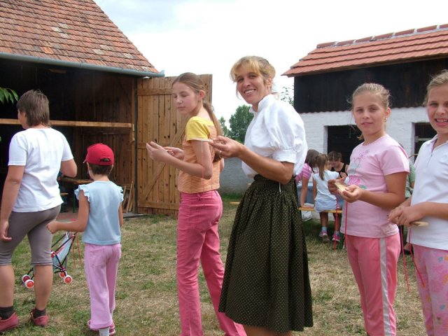 Kézműves tábor 2007.